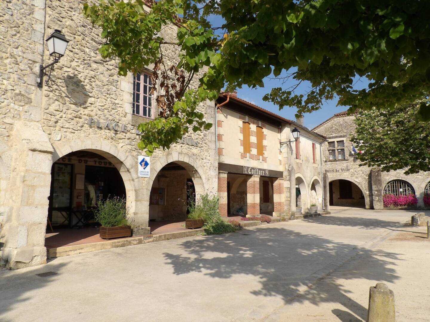 Office de Tourisme des Landes d'Armagnac - Bureau d'information touristique  de Saint-Justin, Tourist offices to Saint-Justin