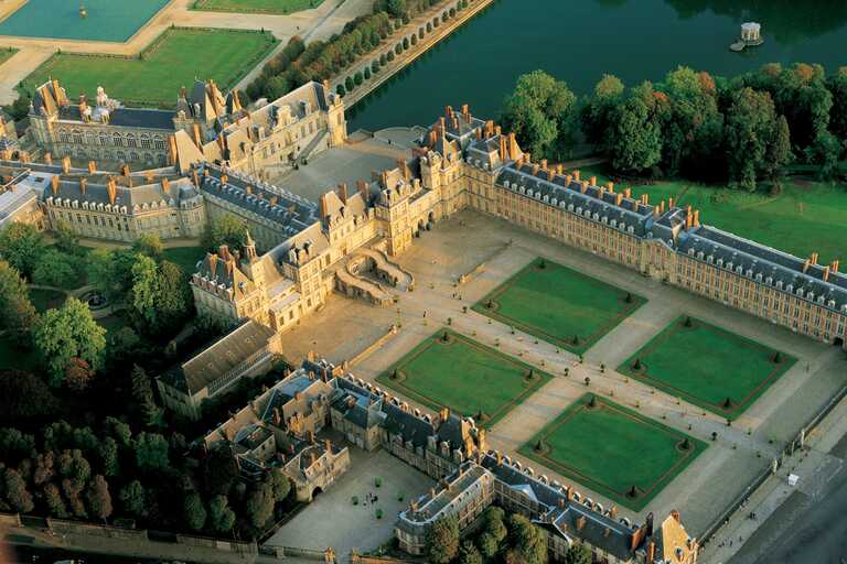 ARCHI/MAPS — Floor plan of the Chateau de Fontainebleau in